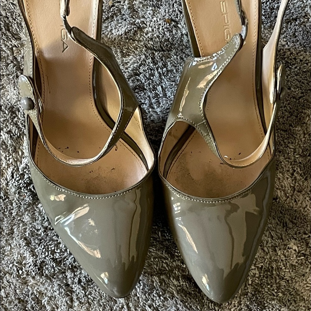 Via Spiga Pumps